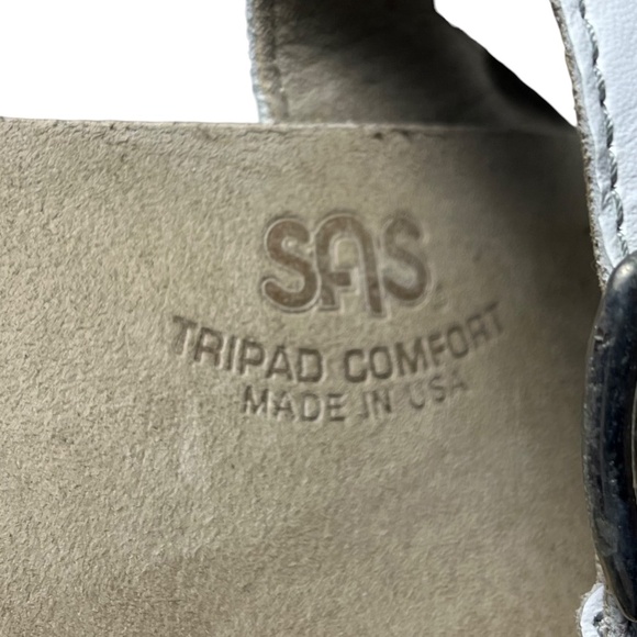 SAS CAPTIVA - Picture 9 of 11